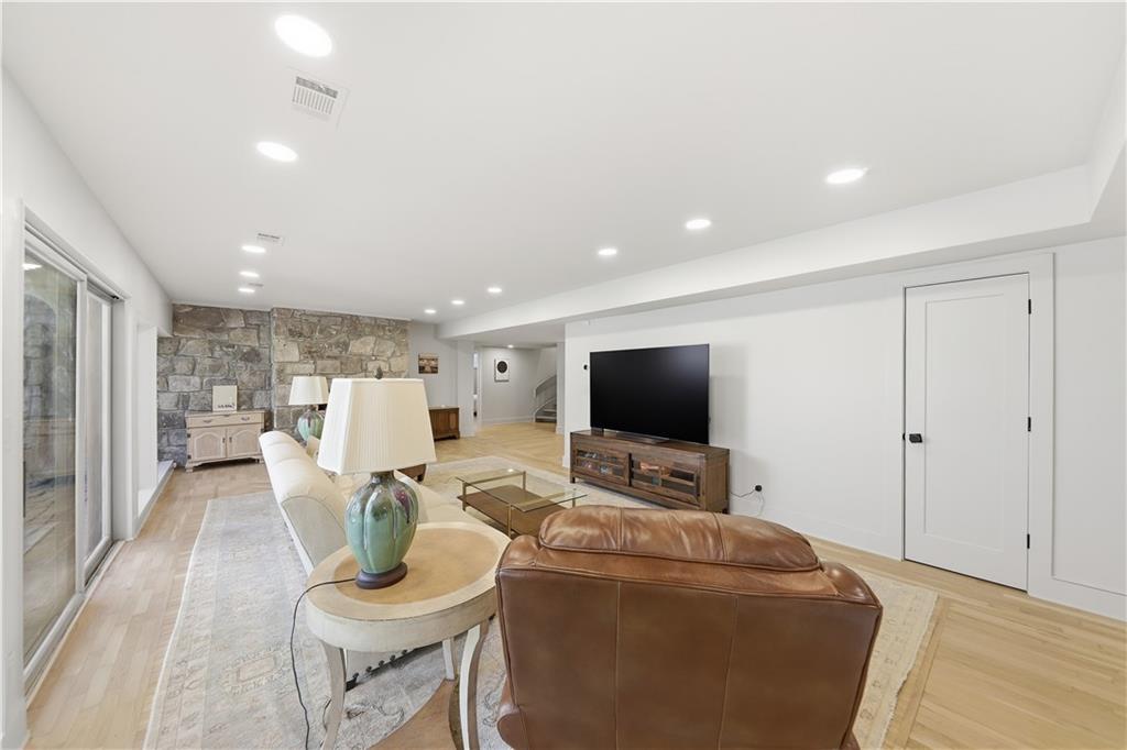 505 Hollydale Court Northwest Atlanta, GA 30342 - Photo 69 of 117