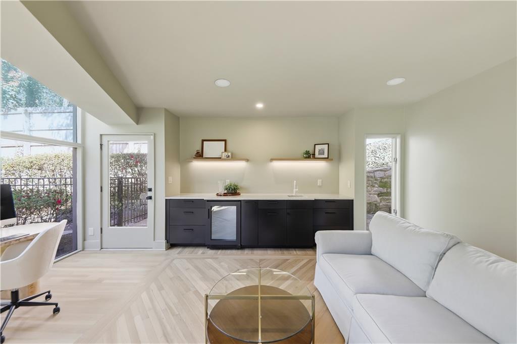 505 Hollydale Court Northwest Atlanta, GA 30342 - Photo 88 of 117