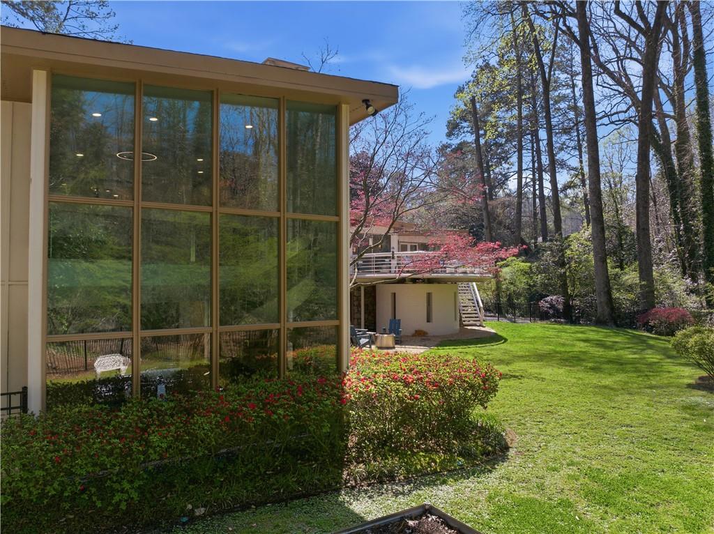 505 Hollydale Court Northwest Atlanta, GA 30342 - Photo 91 of 117