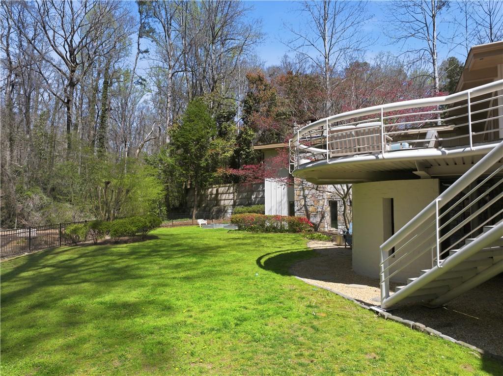 505 Hollydale Court Northwest Atlanta, GA 30342 - Photo 95 of 117