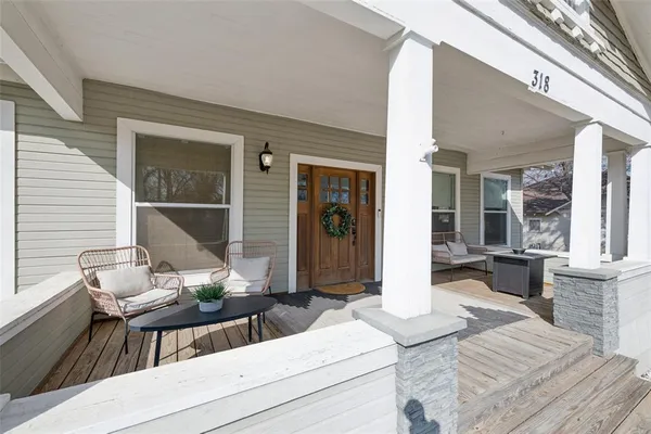 $298,900 | 318 West Willingham Street, Cleburne, TX 76033