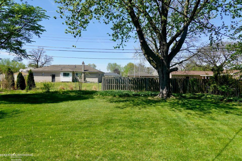 31047 Richert Street Fraser, MI 48026 - Photo 6 of 24