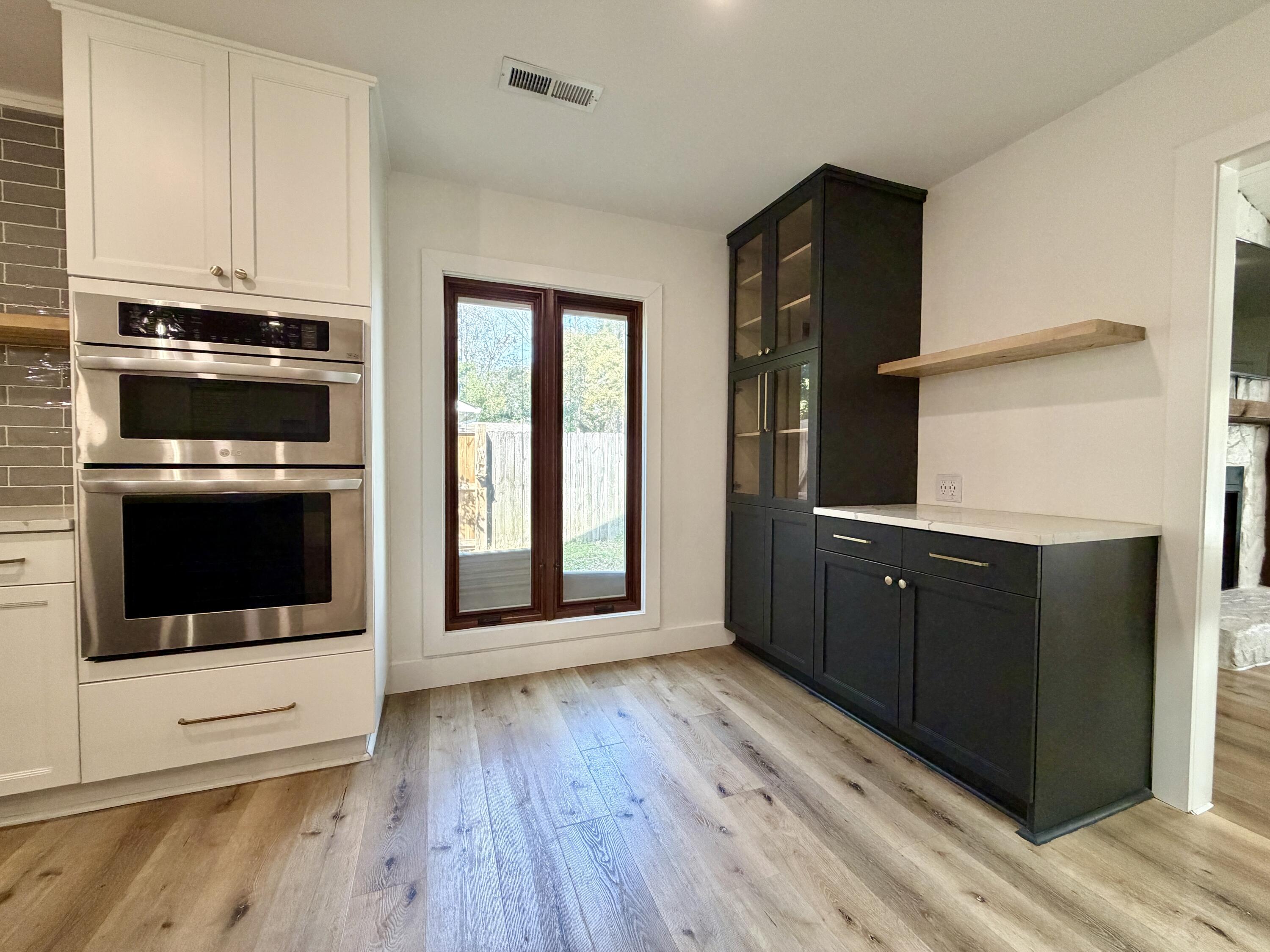 1128 Windsome Place Mount Pleasant, SC 29464 - Photo 18 of 51 Snee Farm Home for Sale