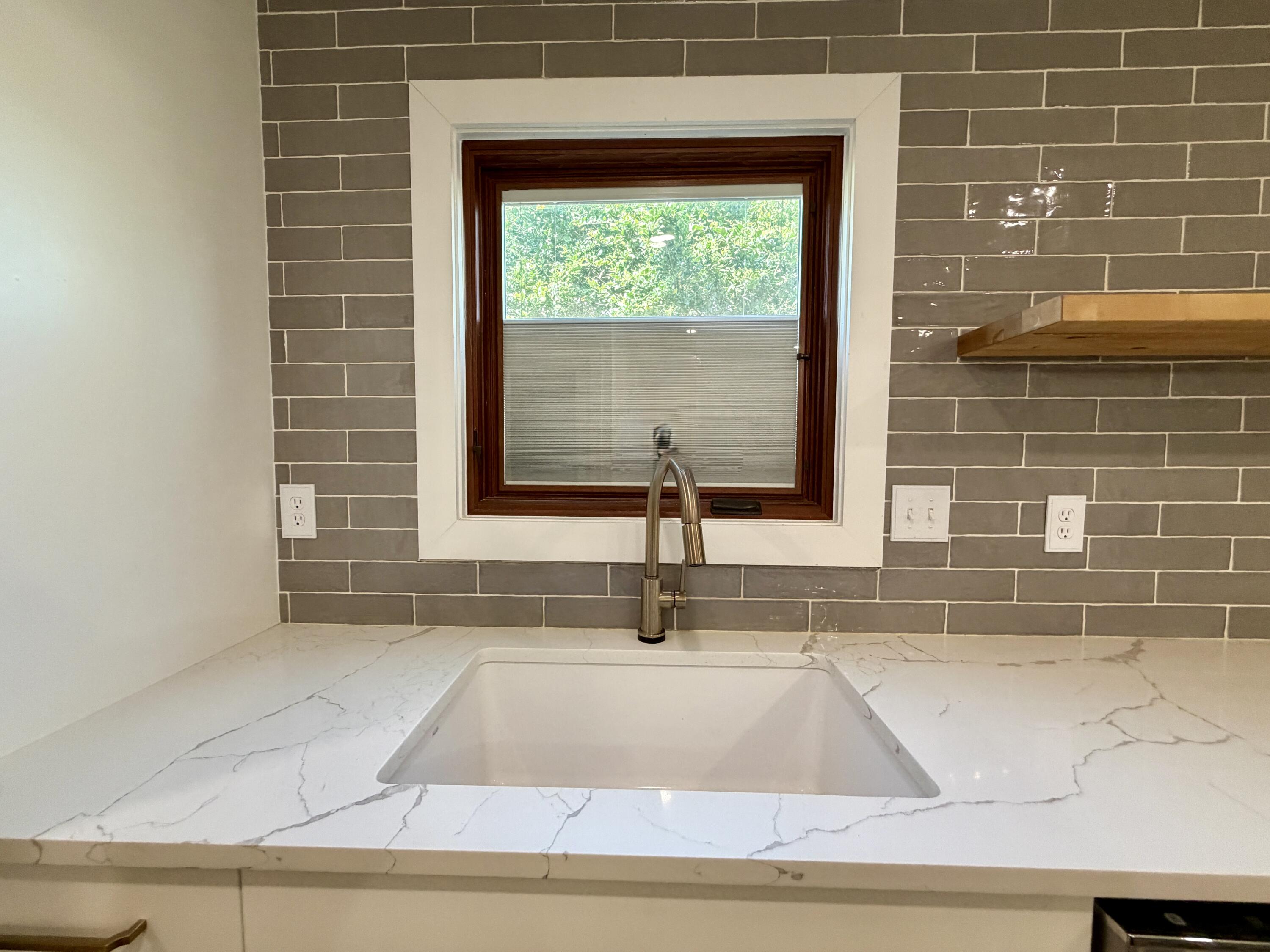 1128 Windsome Place Mount Pleasant, SC 29464 - Photo 21 of 51 Snee Farm Home for Sale