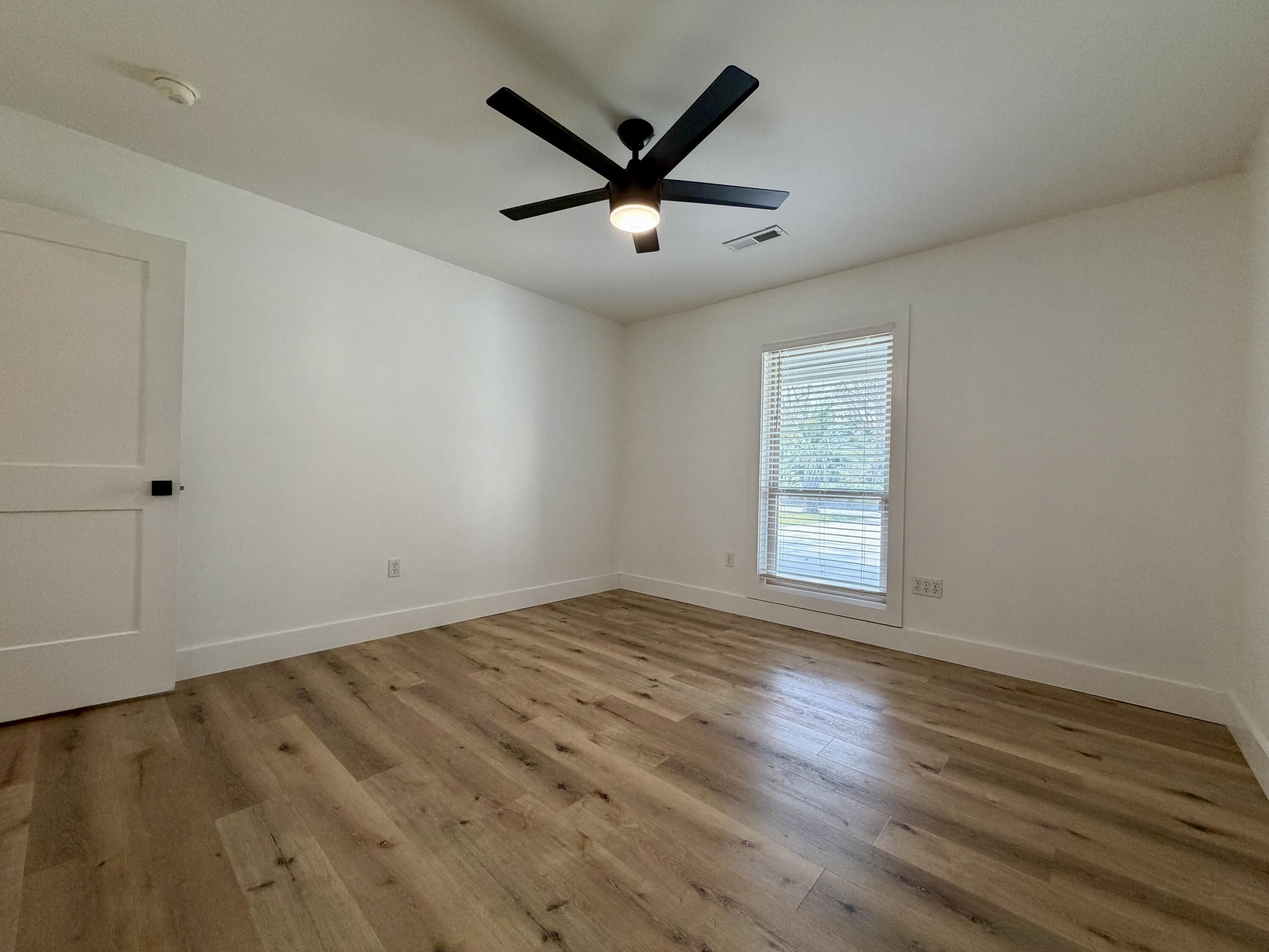 1128 Windsome Place Mount Pleasant, SC 29464 - Photo 45 of 51 Snee Farm Home for Sale