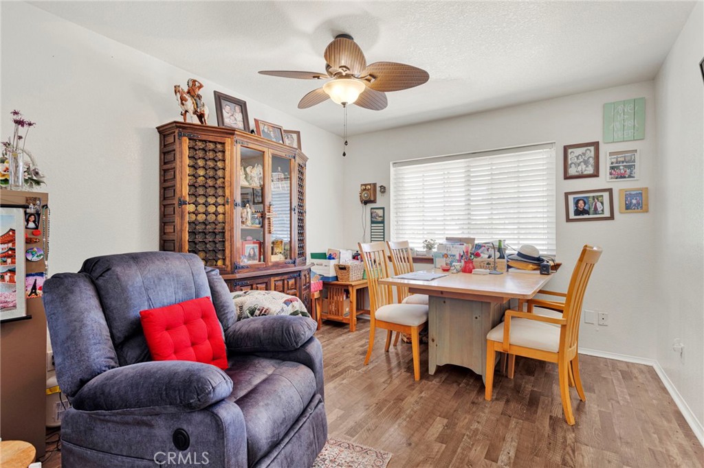 14185 Cuyamaca Road Apple Valley, CA 92307 - Photo 19 of 48