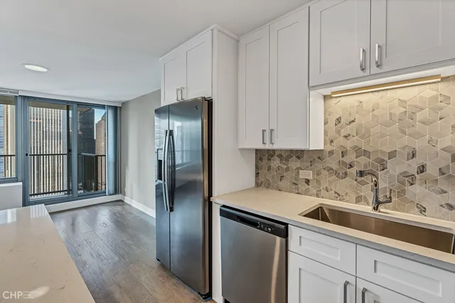 $349,000 | 400 East Randolph Street, Unit 3428, Chicago, IL 60601