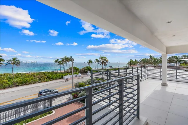 $15,000 | 1807 North Fort Lauderdale Beach Boulevard, Fort Lauderdale, FL 33305