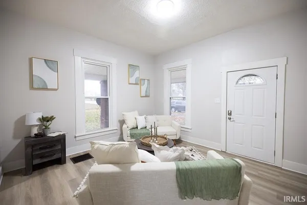 $149,900 | 2160 Virginia Avenue, Connersville, IN 47331