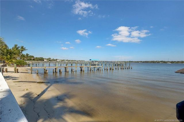 $4,150,000 | 1653 Southeast St Lucie Boulevard, Stuart, FL 34996