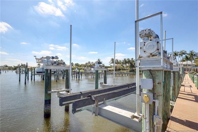 $4,150,000 | 1653 Southeast St Lucie Boulevard, Stuart, FL 34996