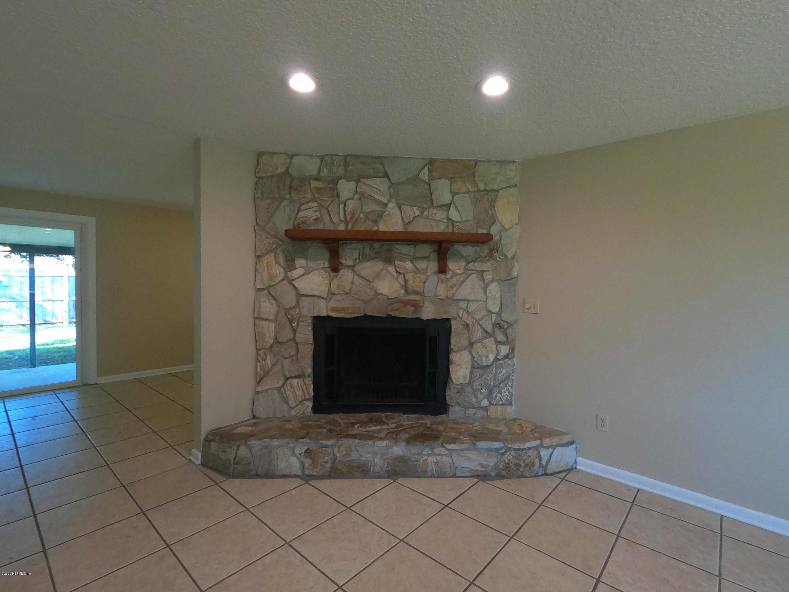 2652 Spring Lake Road Jacksonville, FL 32210 - Photo 11 of 25 1604075397-011-2652-Spring-Lake-Rd