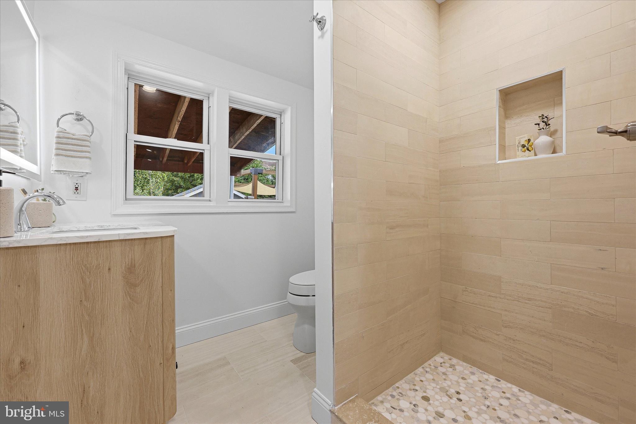 407 Conarroe Street Philadelphia, PA 19128 - Photo 12 of 27 1st Floor Shower