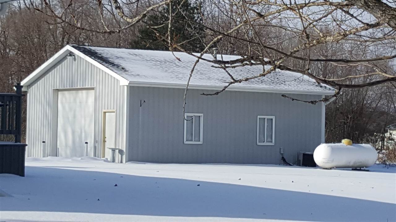 9549 East Willard Road Millington, MI 48746 - Photo 7 of 41 50003732-6.JPG