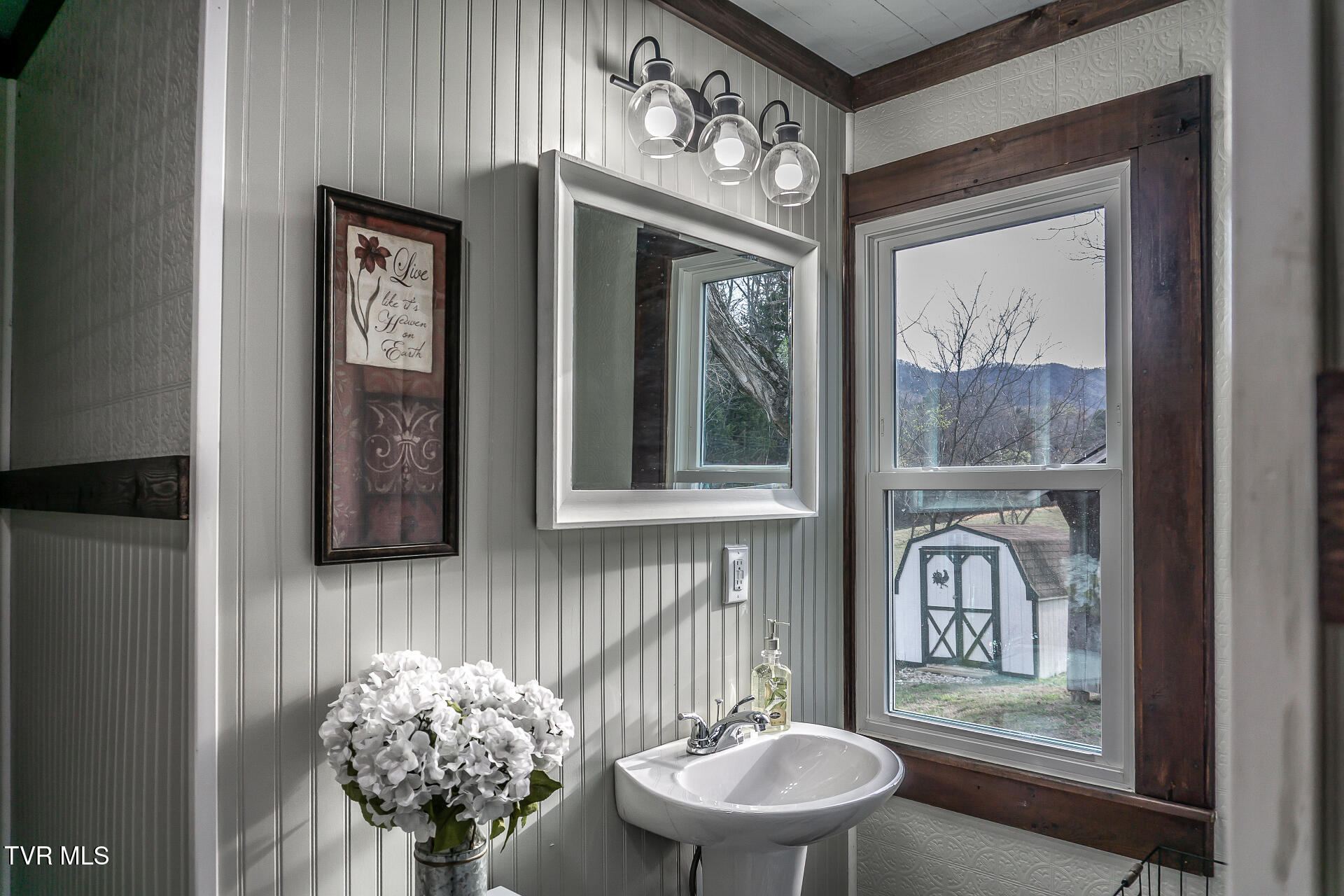 645 Garrett Hill Road Greeneville, TN 37743 - Photo 27 of 78 645GarrettHillG_076