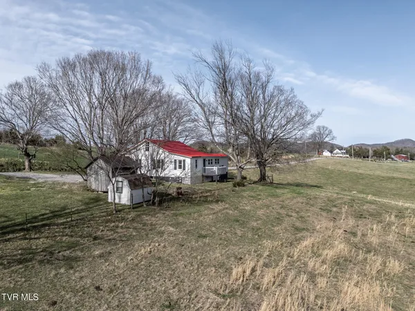 $319,000 | 645 Garrett Hill Road, Greeneville, TN 37743