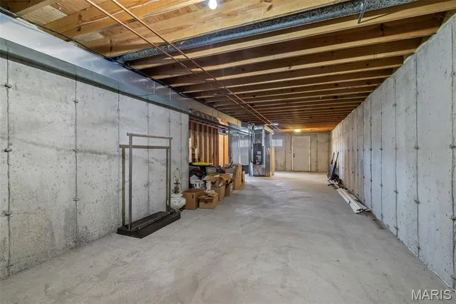 $262,500 | 4329 Northwest Point Drive, House Springs, MO 63051