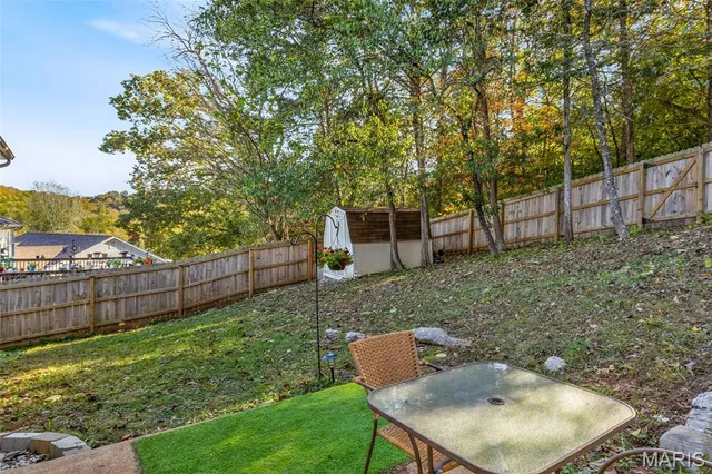 $262,500 | 4329 Northwest Point Drive, House Springs, MO 63051