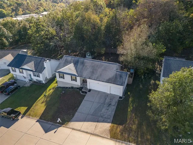 $262,500 | 4329 Northwest Point Drive, House Springs, MO 63051