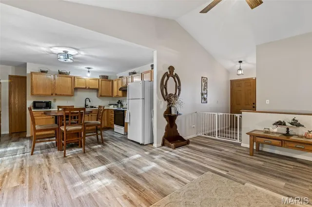 $262,500 | 4329 Northwest Point Drive, House Springs, MO 63051