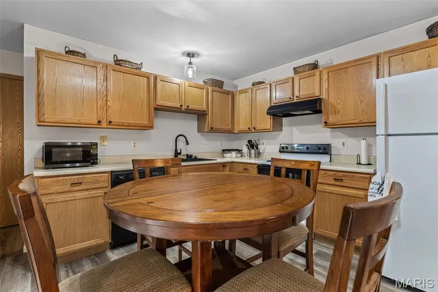 $262,500 | 4329 Northwest Point Drive, House Springs, MO 63051