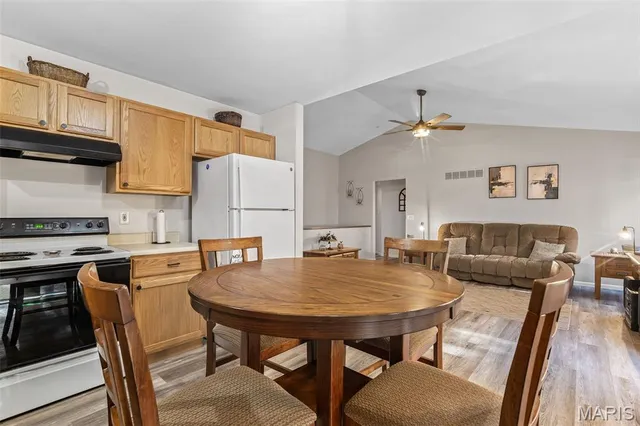 $262,500 | 4329 Northwest Point Drive, House Springs, MO 63051