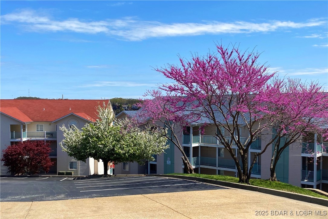 182 Sac Road, Unit C401 Sunrise Beach, MO 65079 - Photo 18 of 30