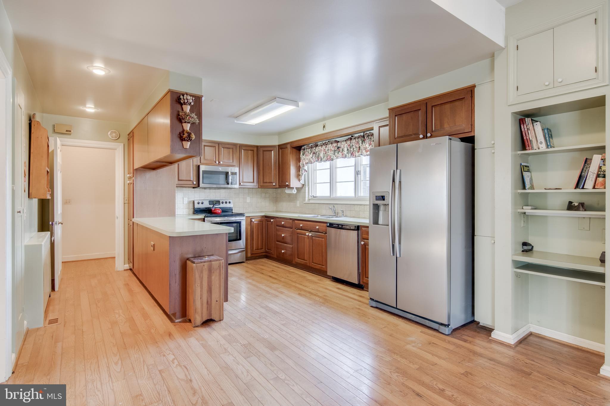 121 West Ring Factory Road Bel Air, MD 21014 - Photo 6 of 46 Kitchen with built-in shelves.