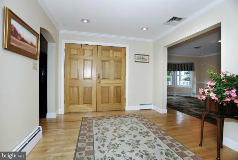 230 Wroxeter Drive Arnold, MD 21012 - Photo 14 of 29 Interior (General)