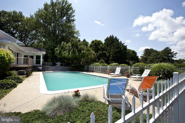 230 Wroxeter Drive Arnold, MD 21012 - Photo 7 of 29 Exterior (General)