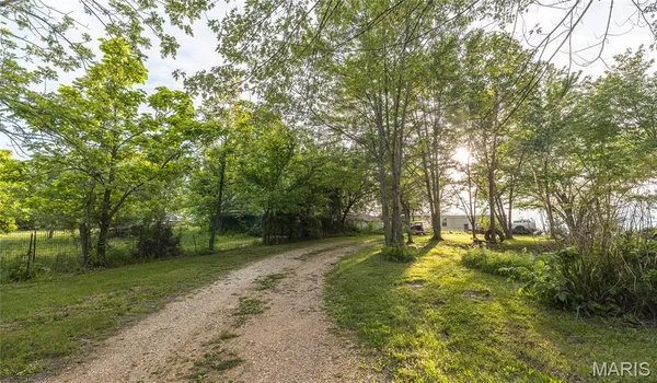 $165,000 | 185 State Highway 42, Vienna, MO 65582