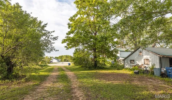 $165,000 | 185 State Highway 42, Vienna, MO 65582