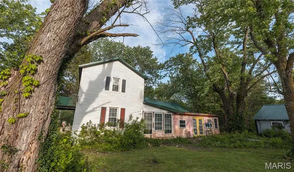 $165,000 | 185 State Highway 42, Vienna, MO 65582