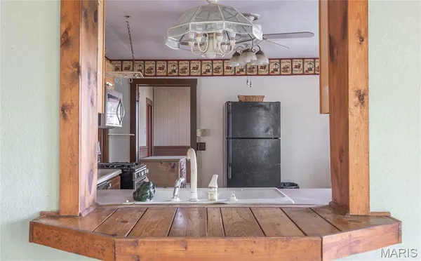 $165,000 | 185 State Highway 42, Vienna, MO 65582