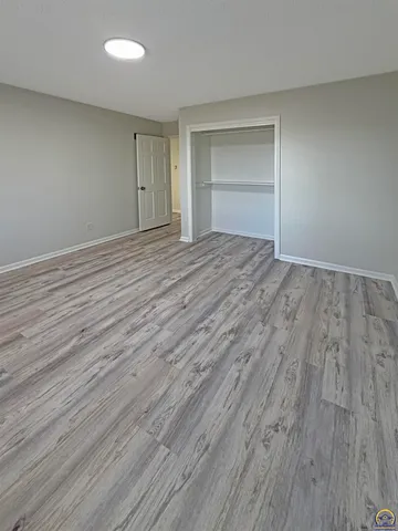 $265,000 | 3219 Southeast Arbor Drive, Topeka, KS 66605