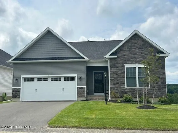 $616,300 | 21 Harbor Lane, Colonie, NY 12047