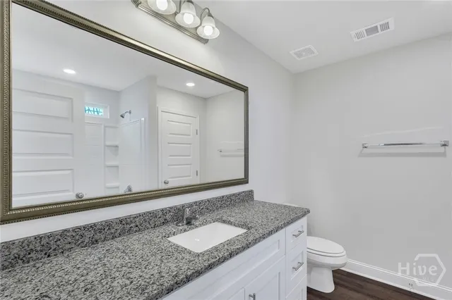 $2,150 | 5794 Ogeechee Road, Unit 201, Savannah, GA 31405