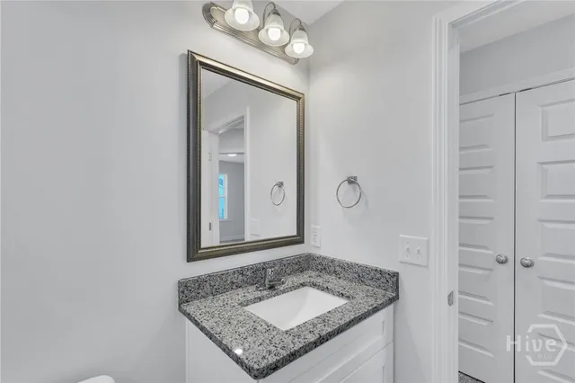 $2,150 | 5794 Ogeechee Road, Unit 201, Savannah, GA 31405