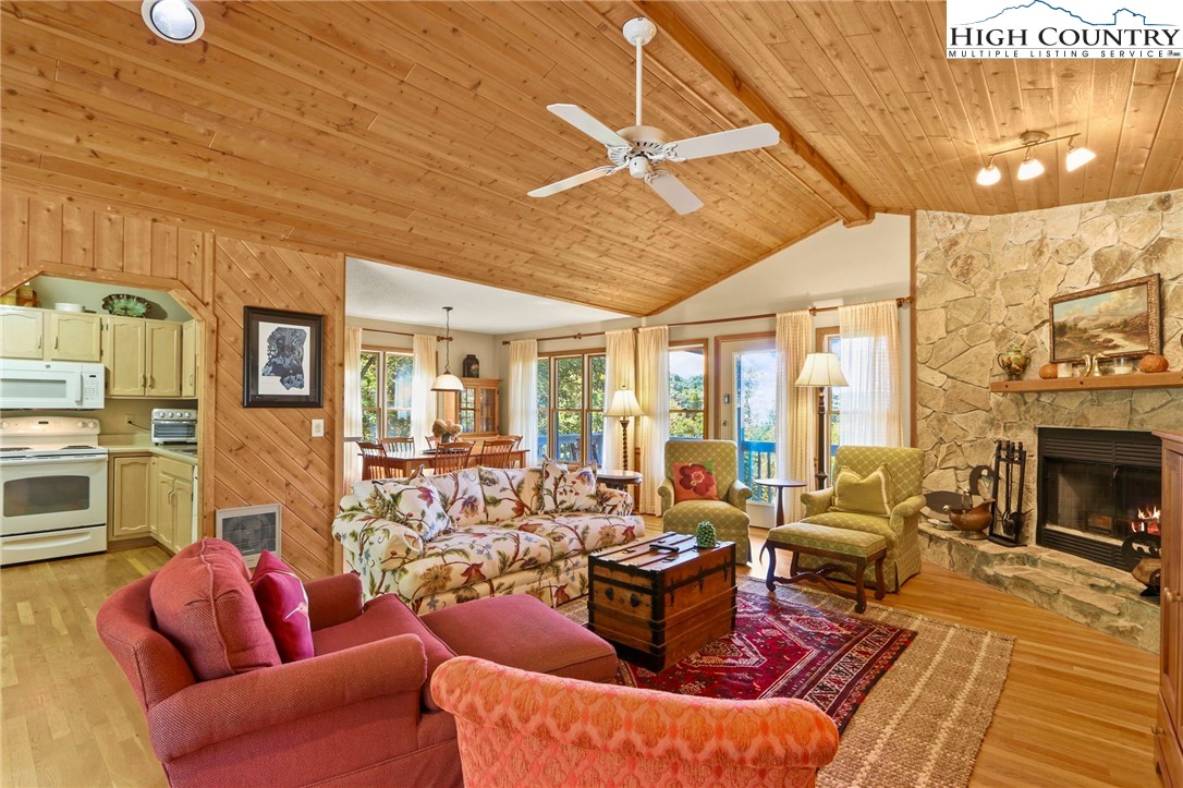 504 St Andrews Road Beech Mountain, NC 28604 - Photo 5 of 43