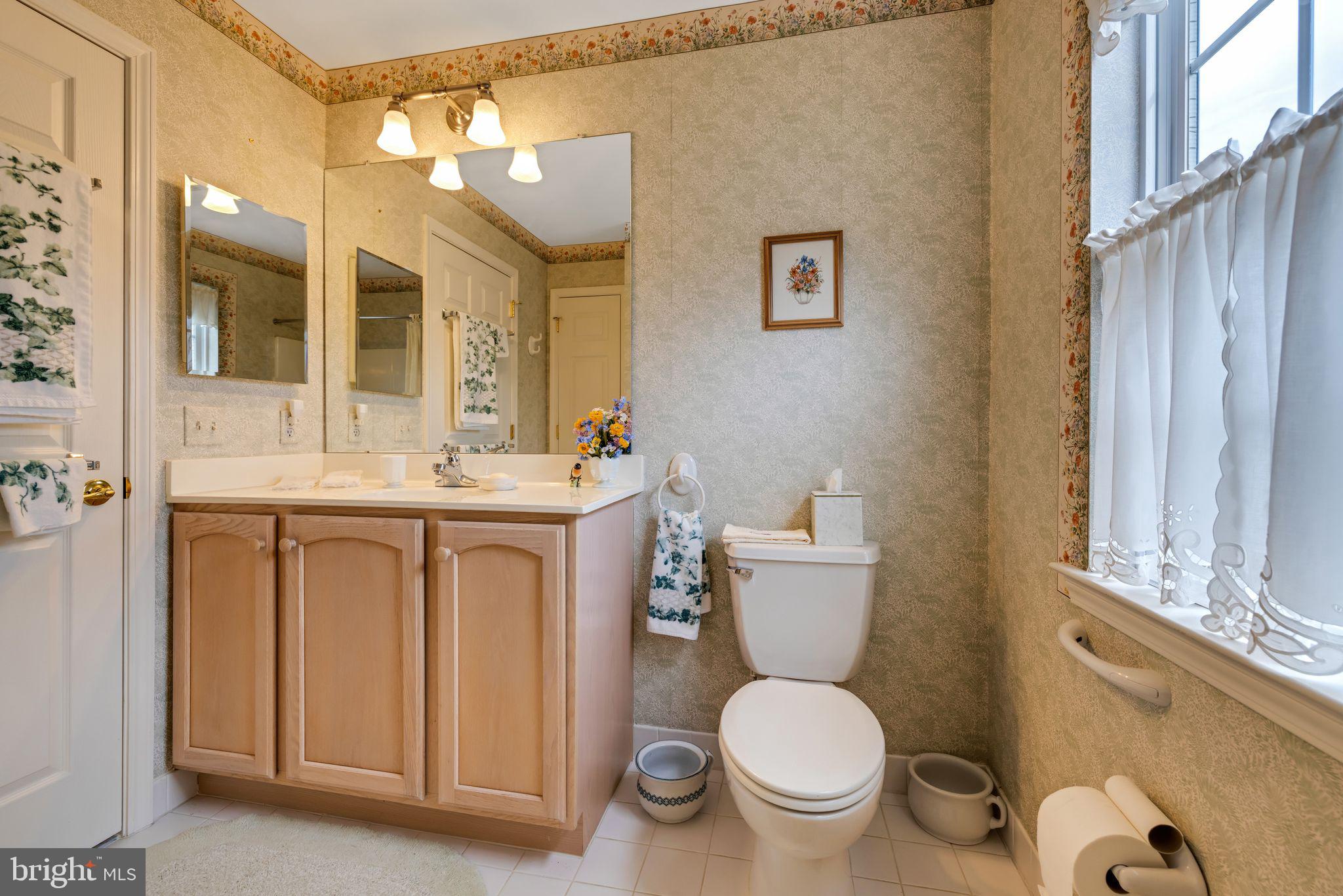 22 Dresner Circle Upper Chichester, PA 19061 - Photo 22 of 31 Guest bathroom