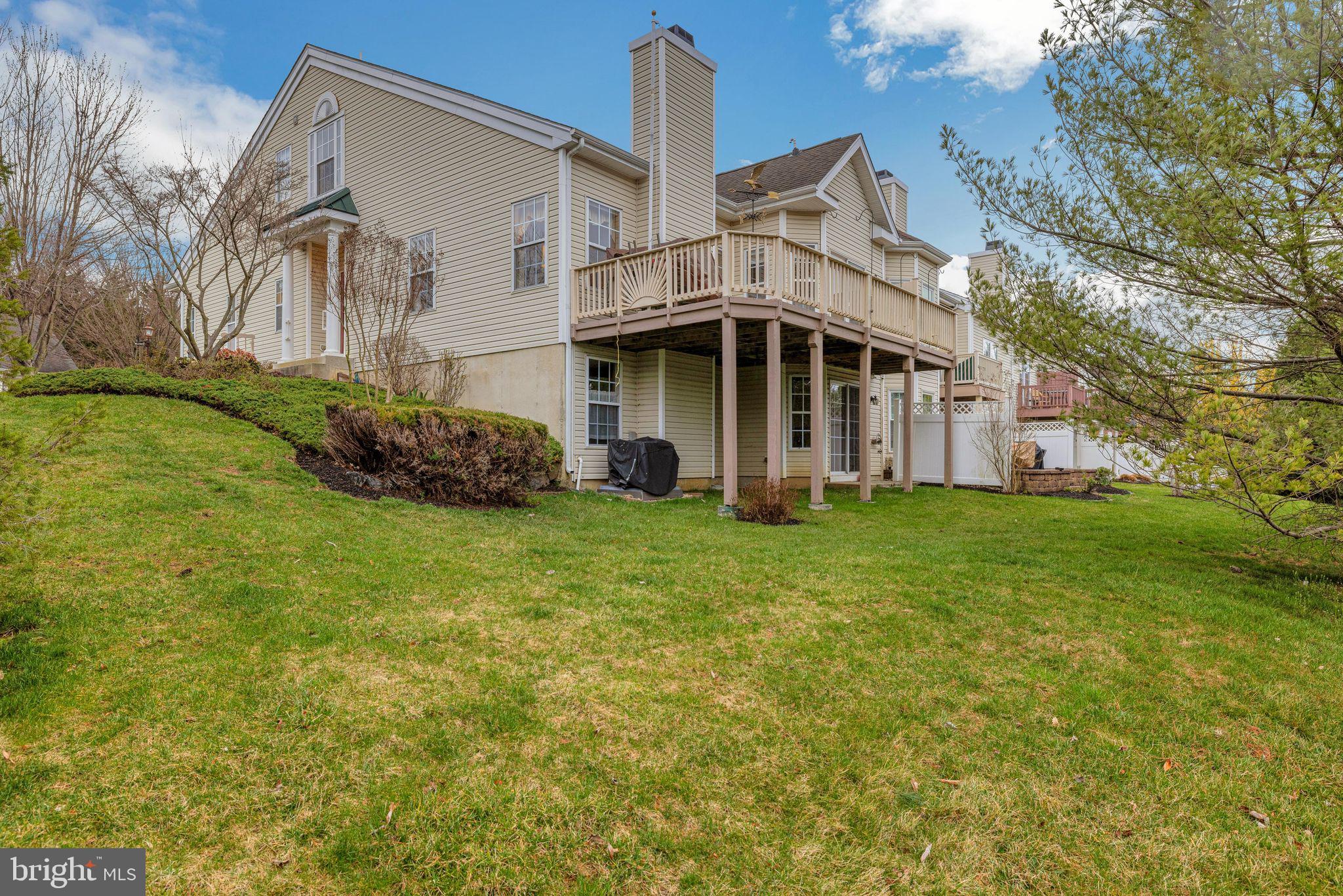 22 Dresner Circle Upper Chichester, PA 19061 - Photo 30 of 31 Side/rear view