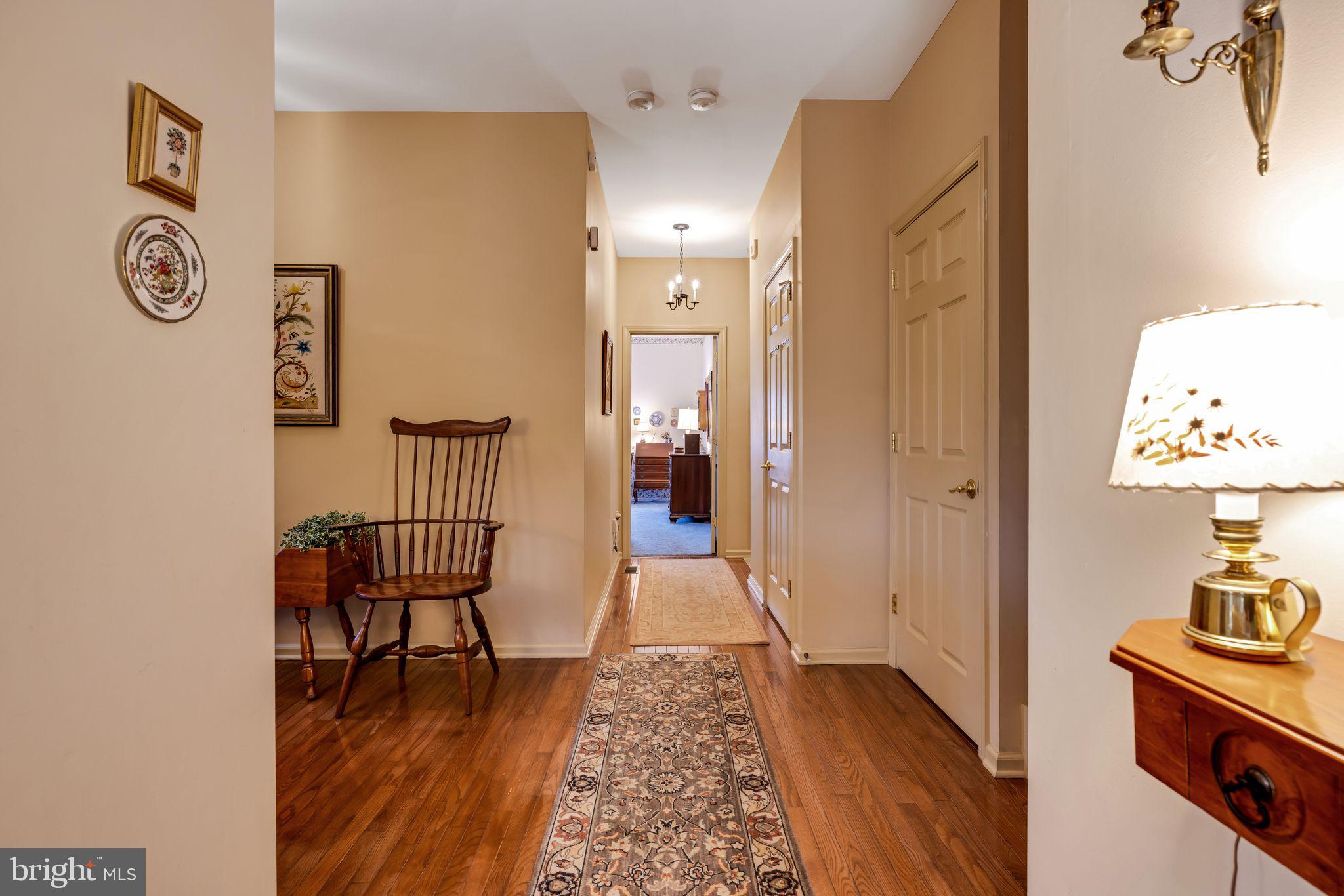 22 Dresner Circle Upper Chichester, PA 19061 - Photo 7 of 31 Hallway