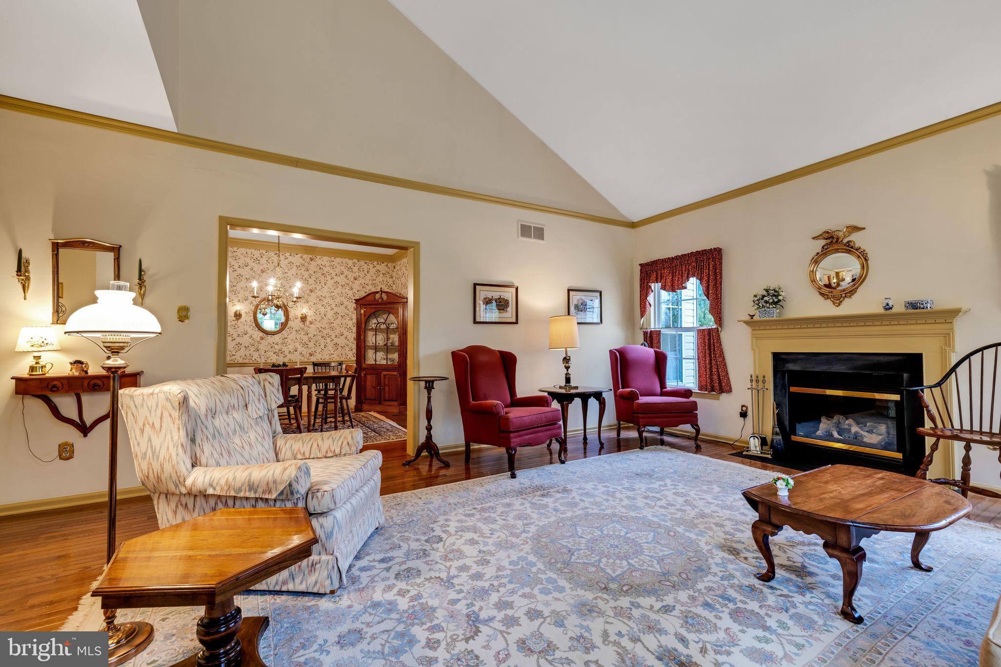 22 Dresner Circle Upper Chichester, PA 19061 - Photo 10 of 31 Vaulted ceiling