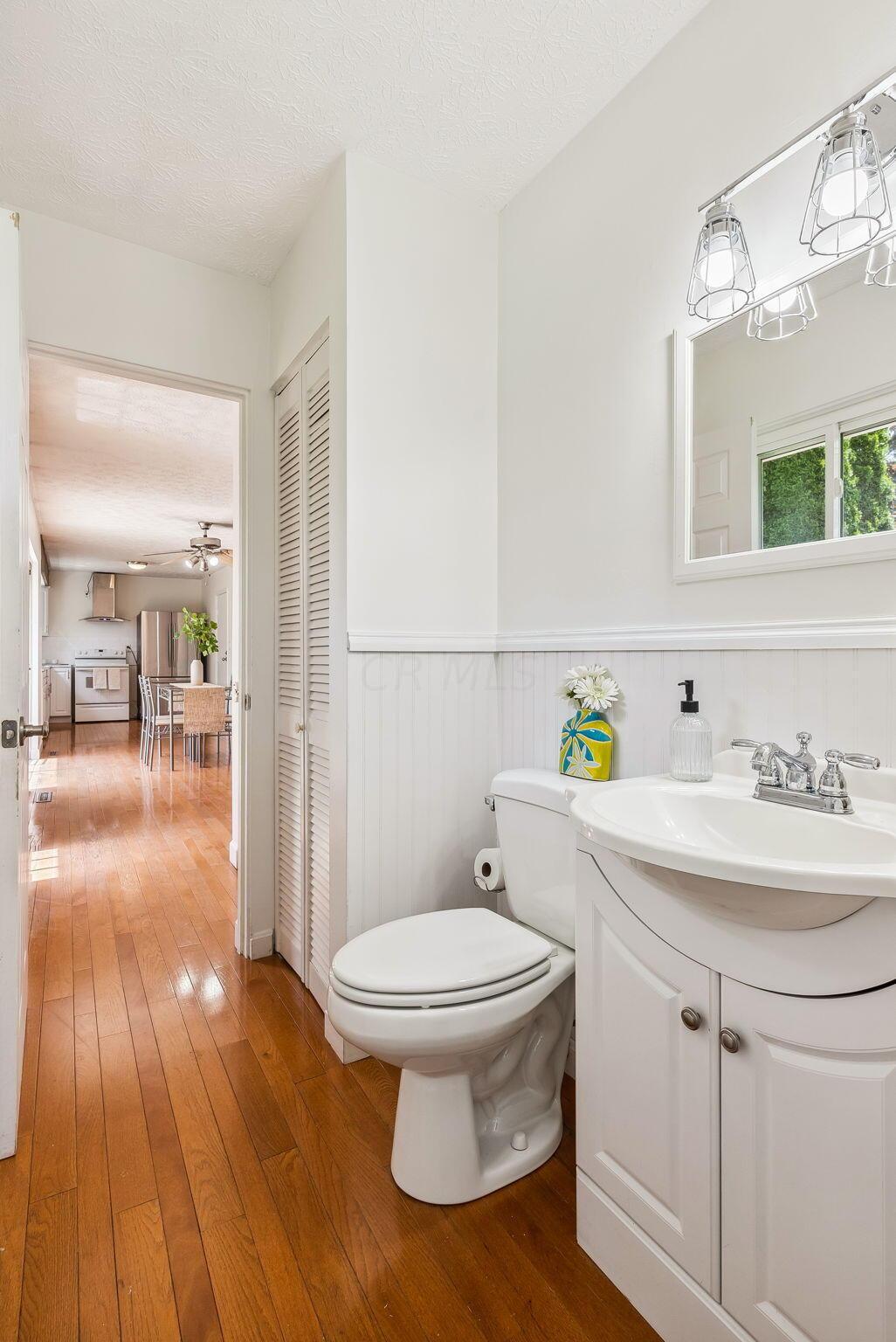 4690 Glendon Road Columbus, OH 43229 - Photo 19 of 28 Bathroom
