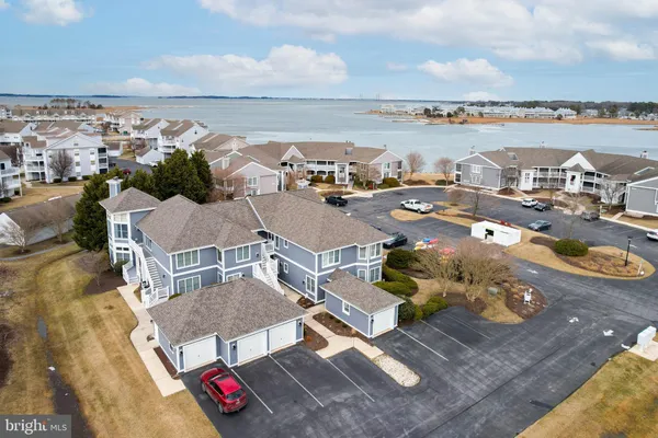 $425,000 | 30469 Shore Lane, Unit 33, Ocean View, DE 19970