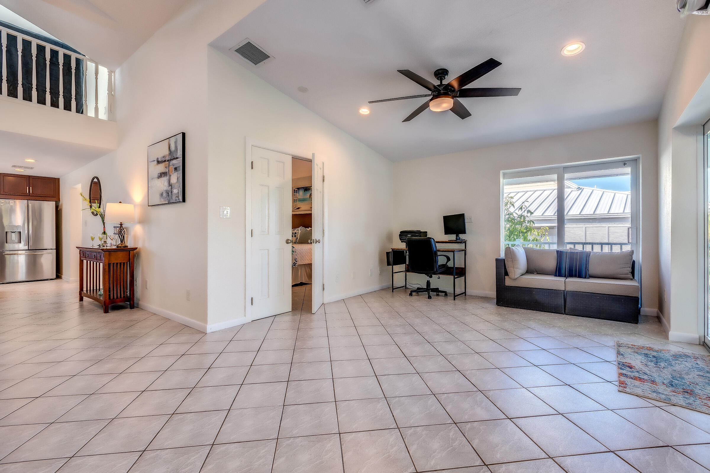 28565 Anne Bonny Road Summerland Key, FL 33042 - Photo 8 of 36 Great Room