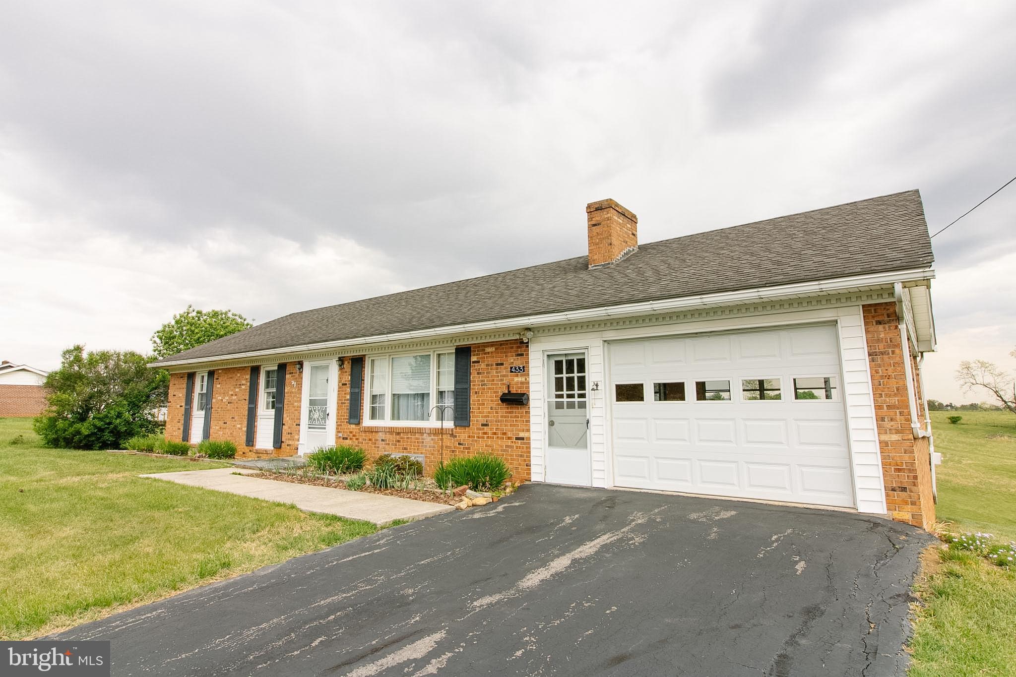 433 Mill Road Woodstock, VA 22664 - Photo 3 of 36