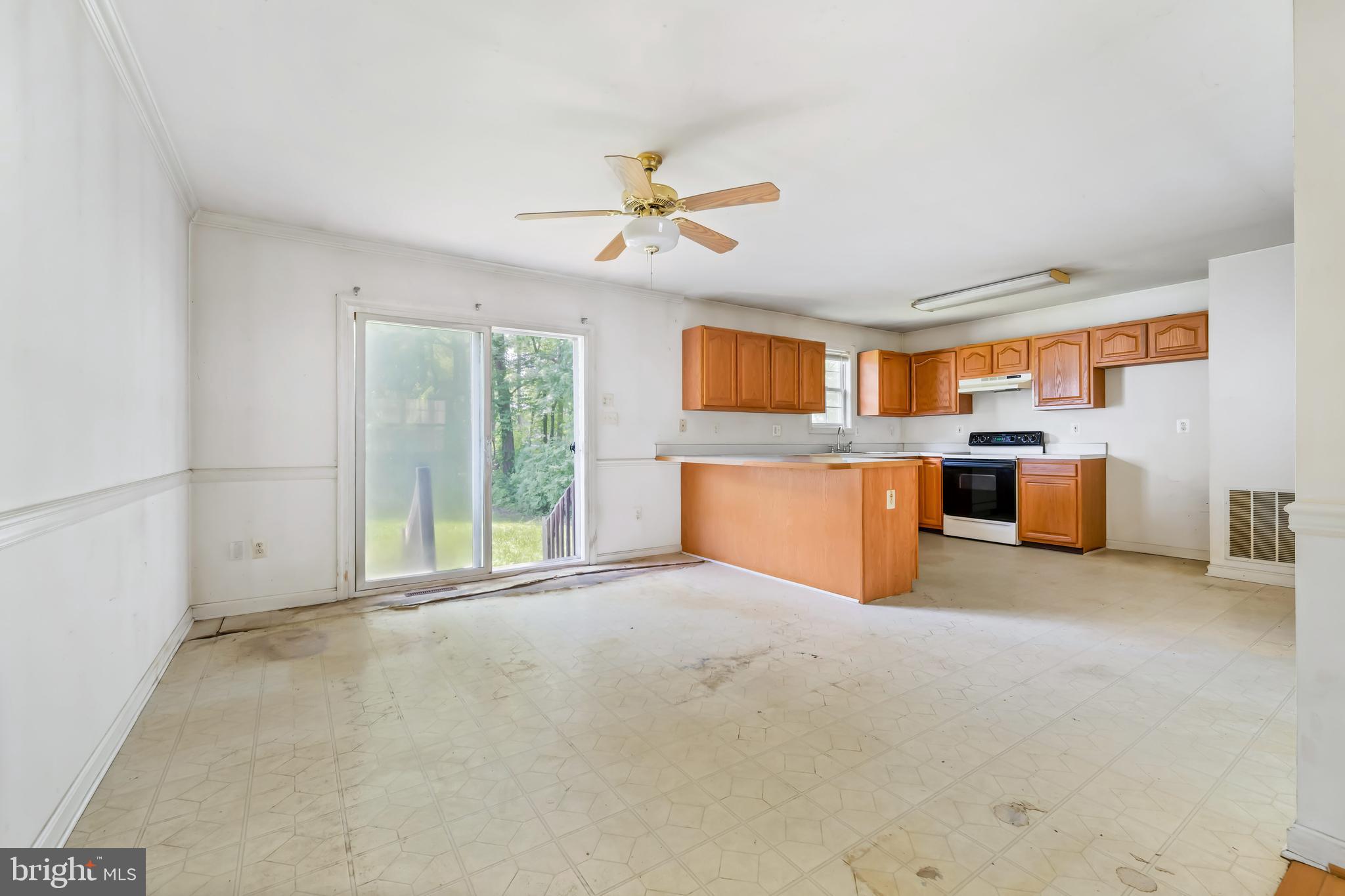 321 Lots Road Stevensville, MD 21666 - Photo 10 of 25 Dining area