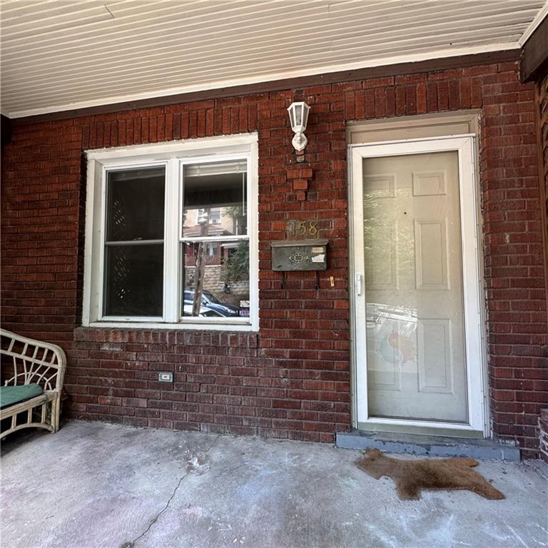 158 Chesterfield Road Pittsburgh, PA 15213 - Photo 3 of 19 Gallery Image 3