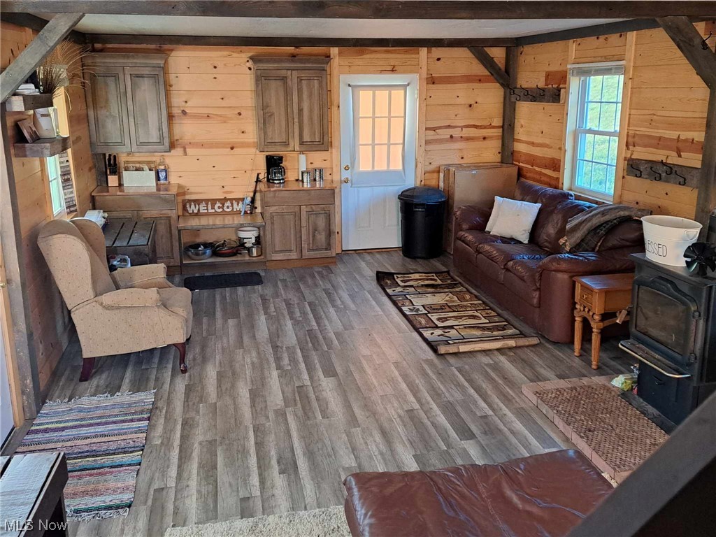 13955 T-Ridge Road Caldwell, OH 43724 - Photo 22 of 45 Living Area